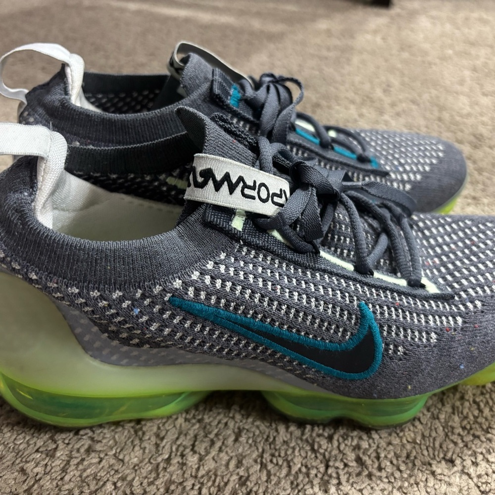 Nike Kids Vapormax Size 6y